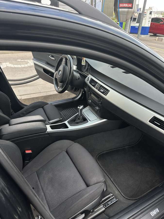 BMW 320, 2.0 l., universalas