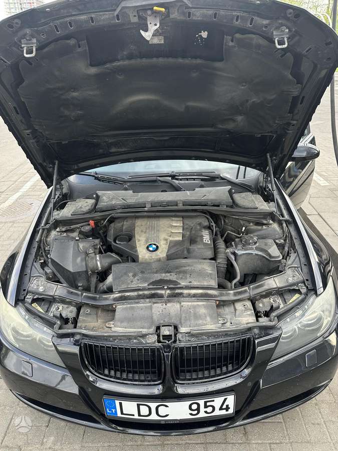 BMW 320, 2.0 l., universalas