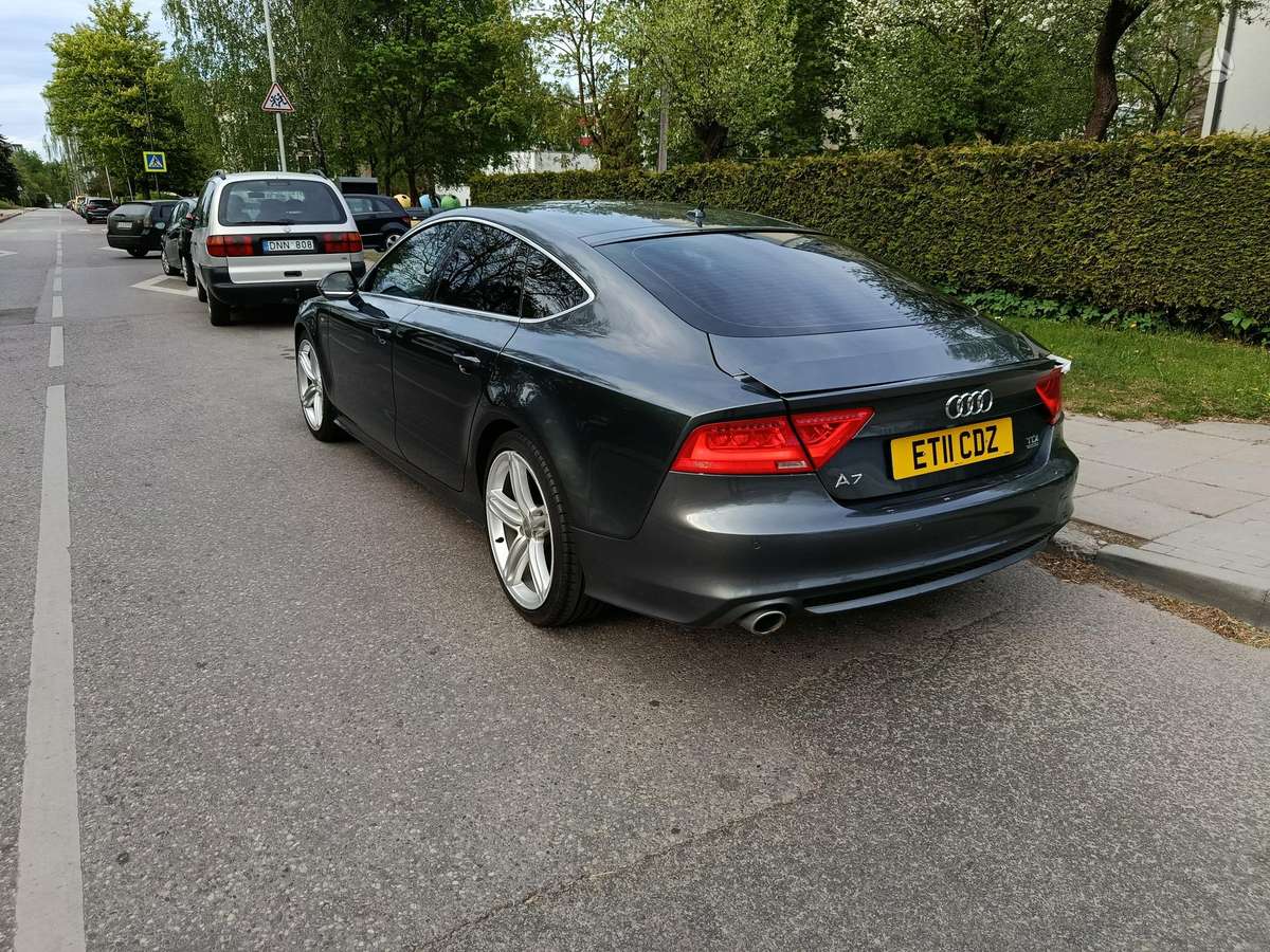 Audi A7, sedanas