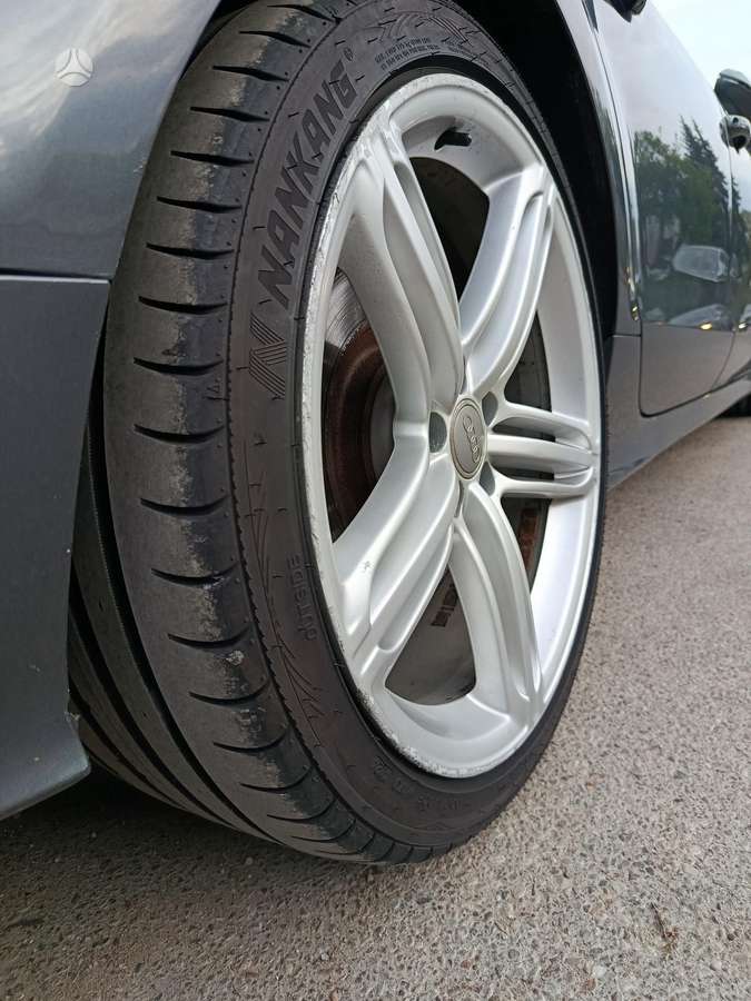 Audi A7, sedanas