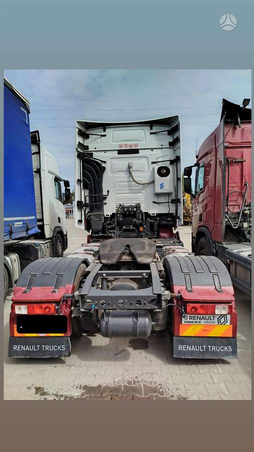 Renault T, double sleeper