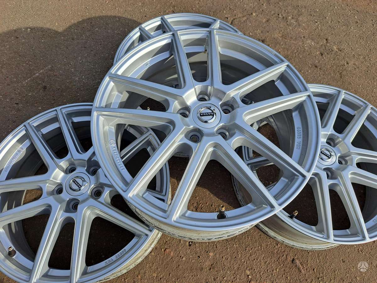 Volvo XC60, light alloy, R18