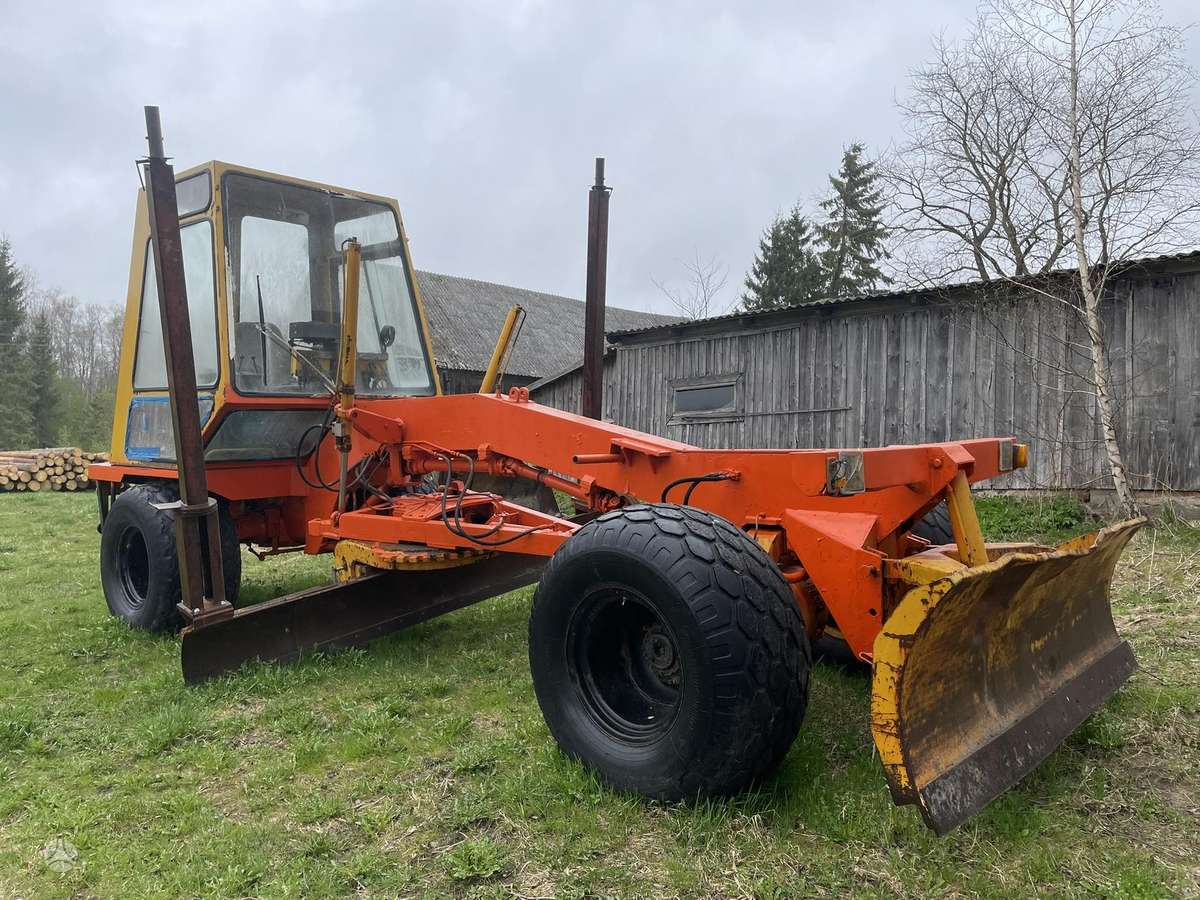-Kita- Deutz MG, grader
