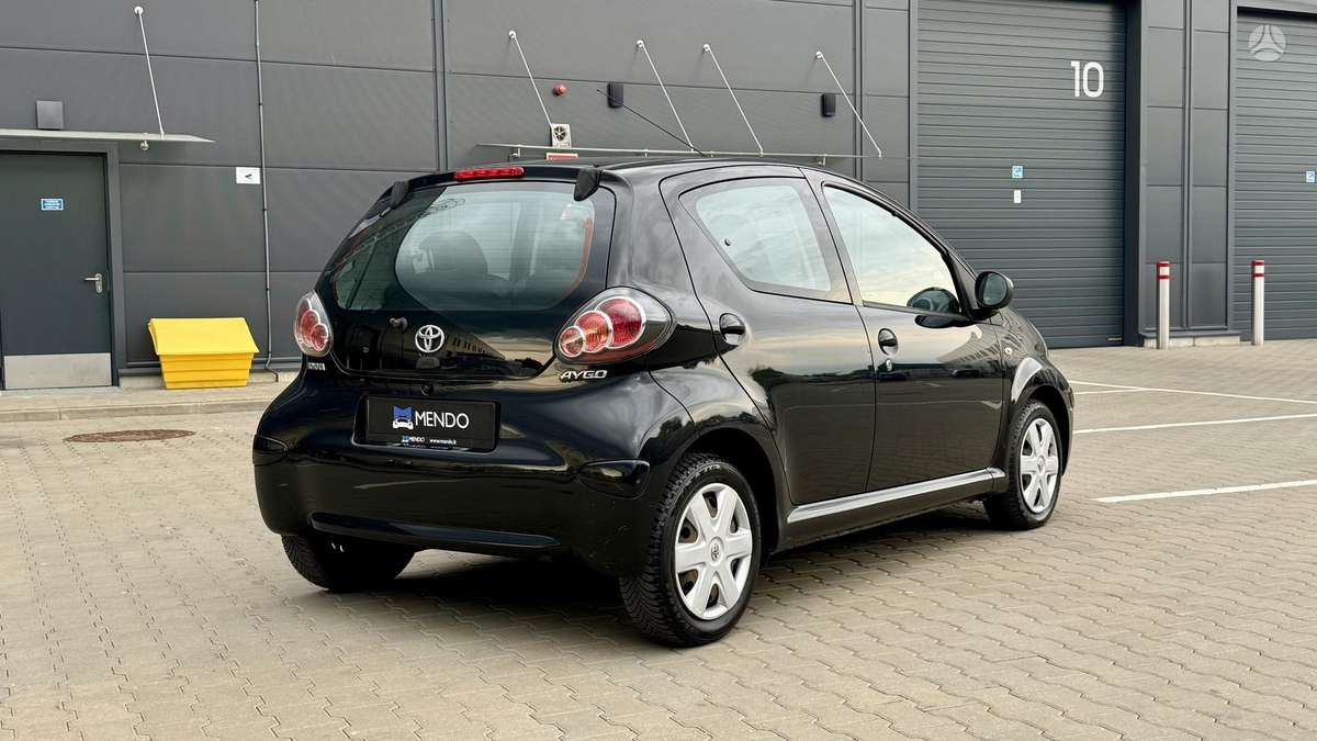 Toyota Aygo, 1.0 l., hatchback