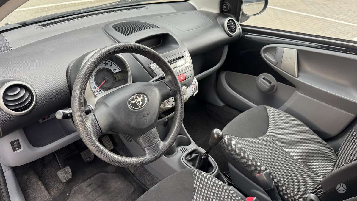 Toyota Aygo, 1.0 l., hatchback