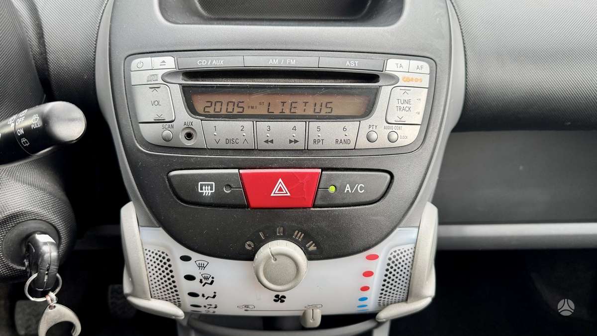 Toyota Aygo, 1.0 l., hatchback