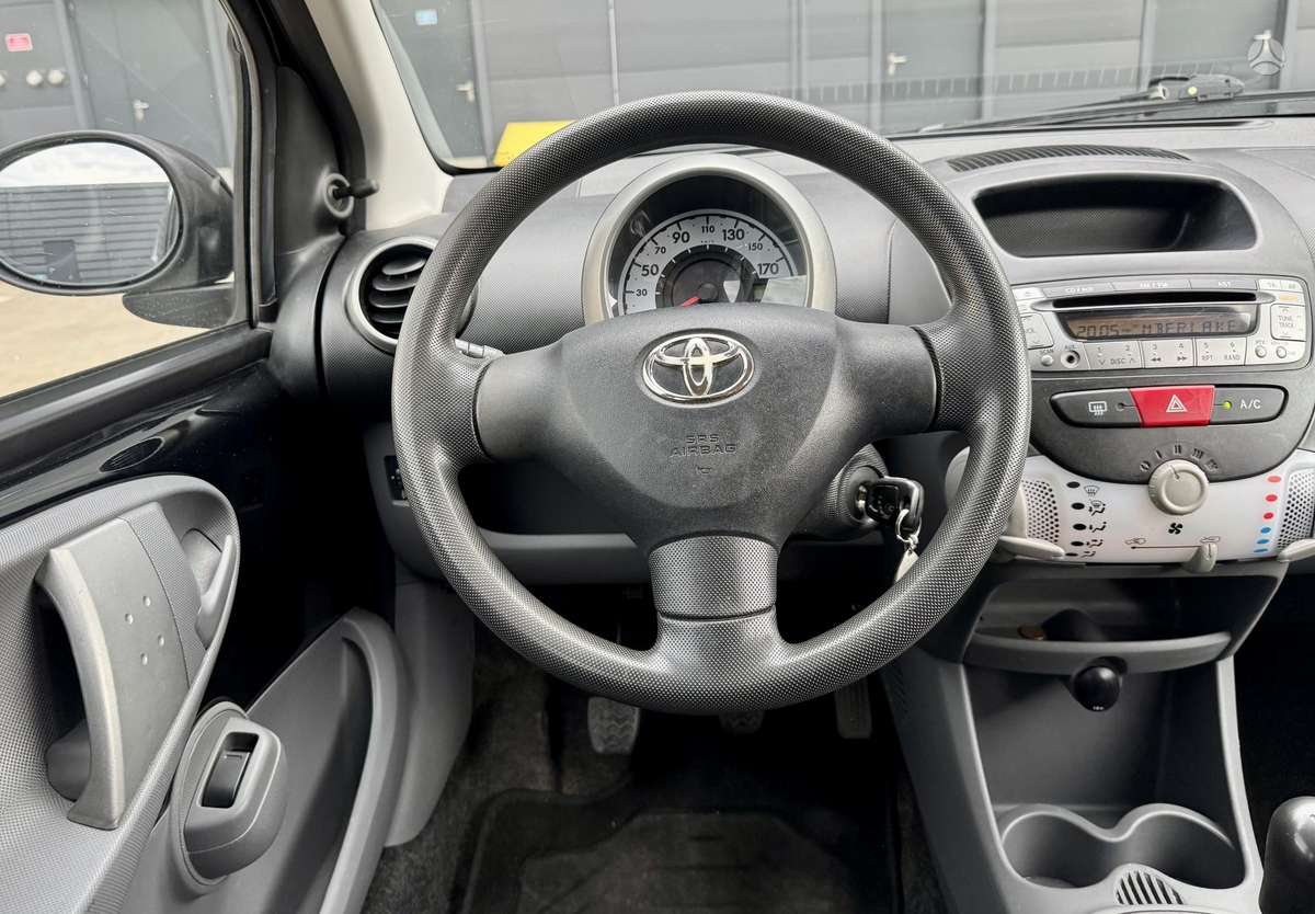 Toyota Aygo, 1.0 l., hatchback