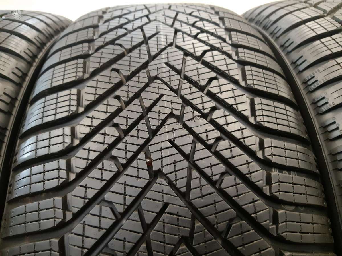 Pirelli 2025m Scrp. Winter 2 85%, žieminės 285/35 R23