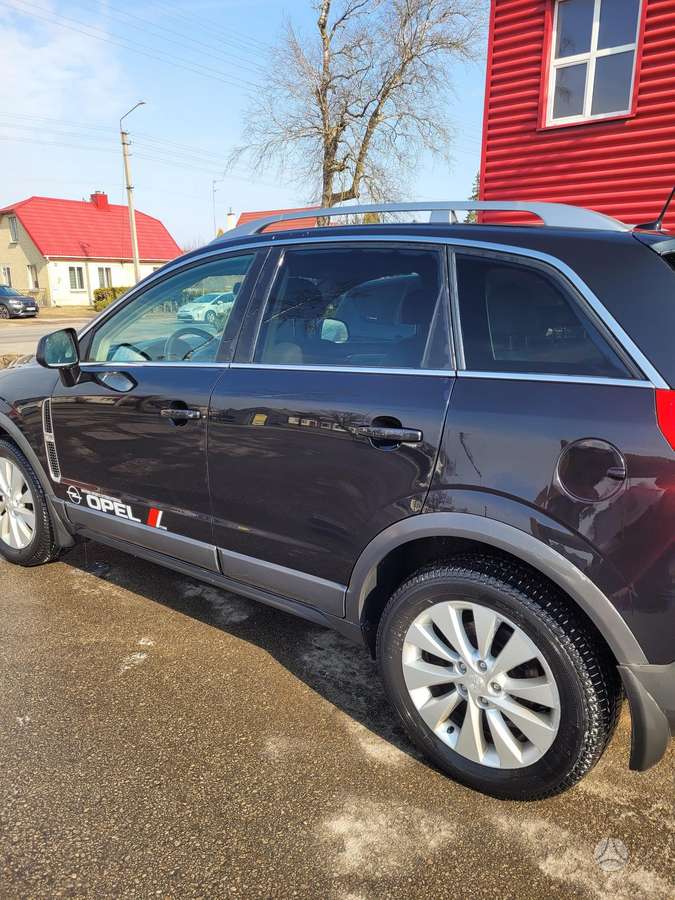 Opel Antara, 2.2 l., off-road / crossover