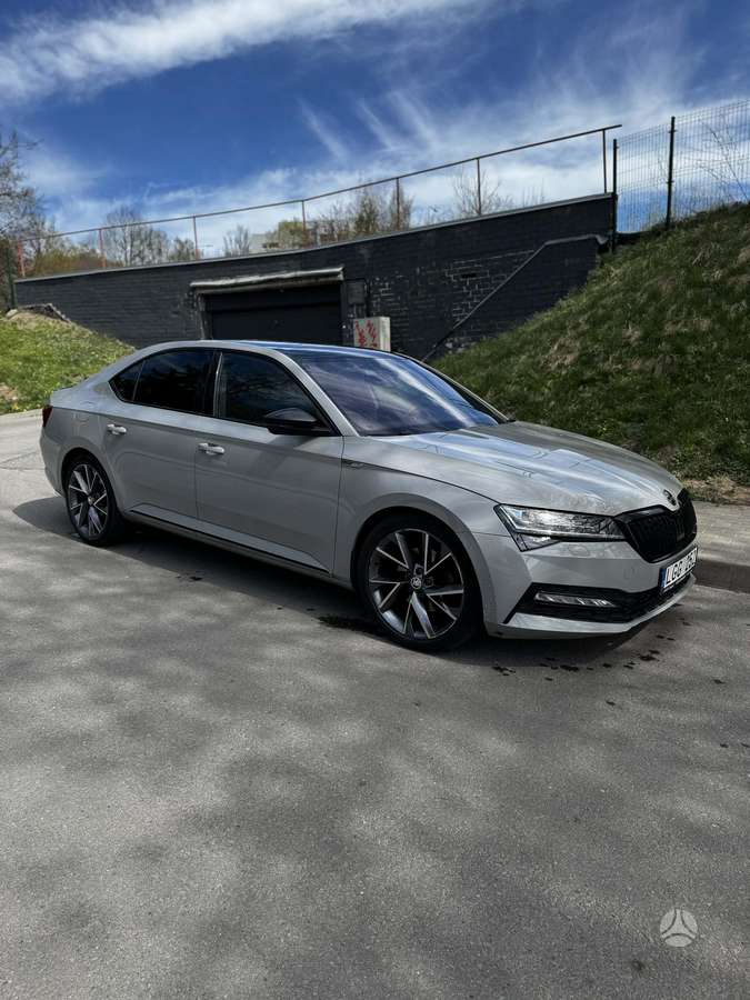 Skoda Superb, 1.5 l., hatchback