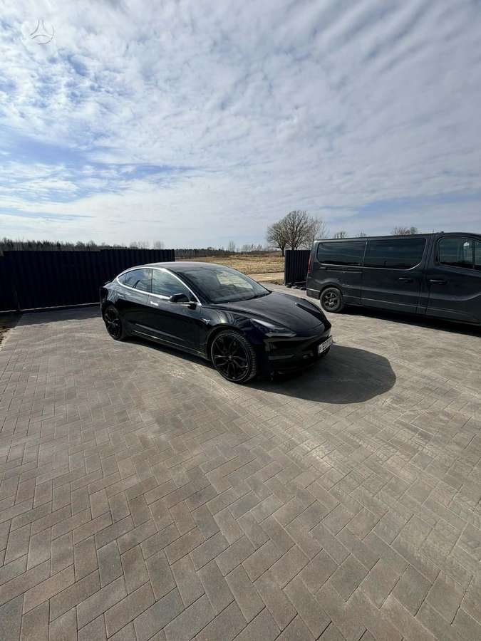 Tesla Model 3, 75 kWh, hečbekas