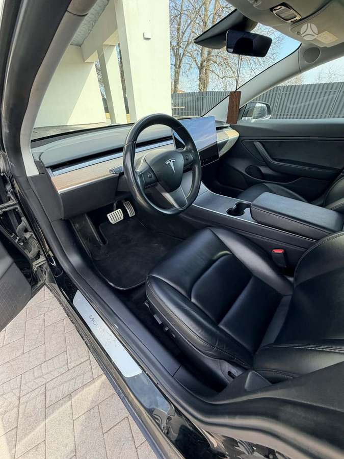 Tesla Model 3, 75 кВт·ч, Хэтчбек