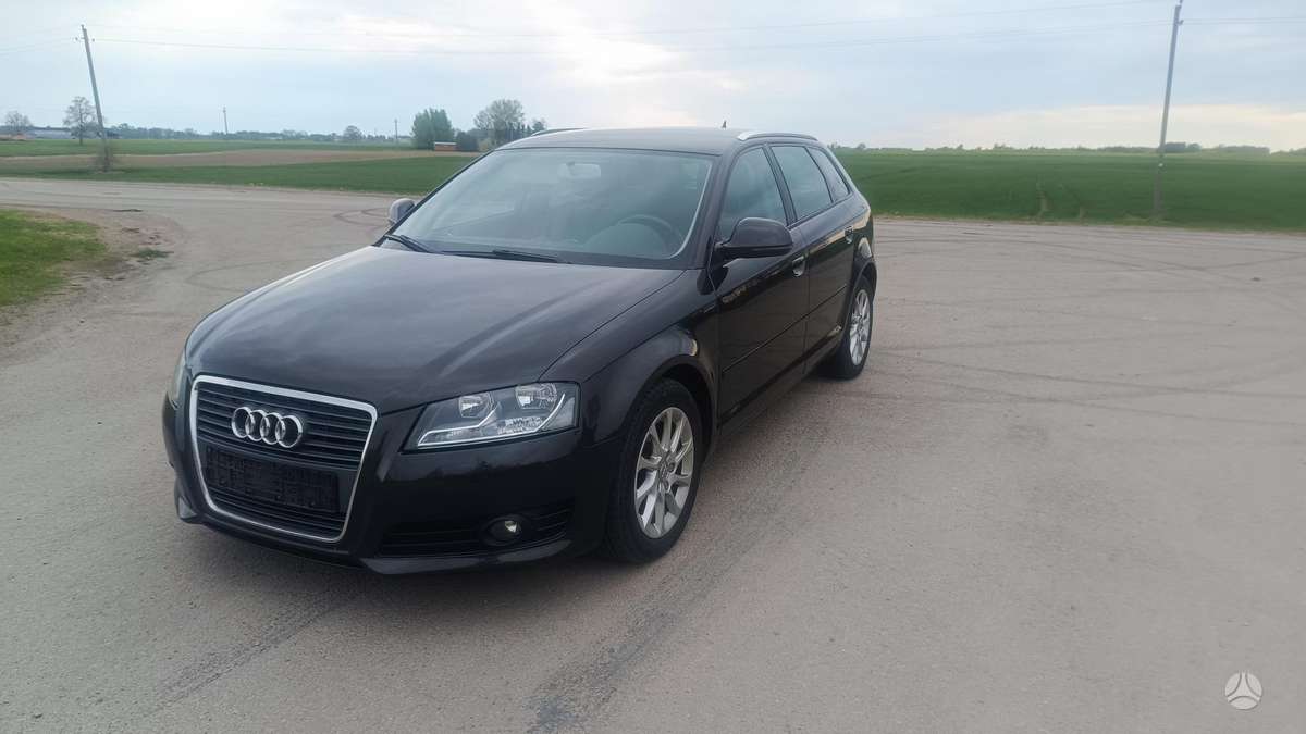 Audi A3, 1.6 l., hatchback