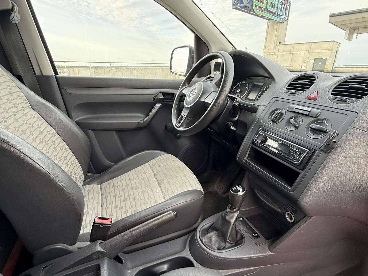 Volkswagen Caddy Maxi - 2