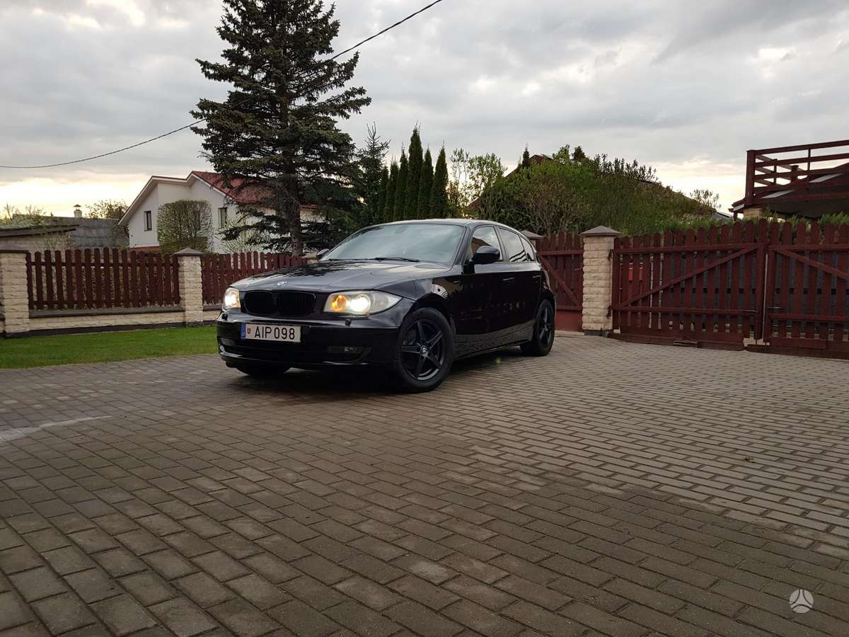 BMW 120, 2.0 l., hatchback