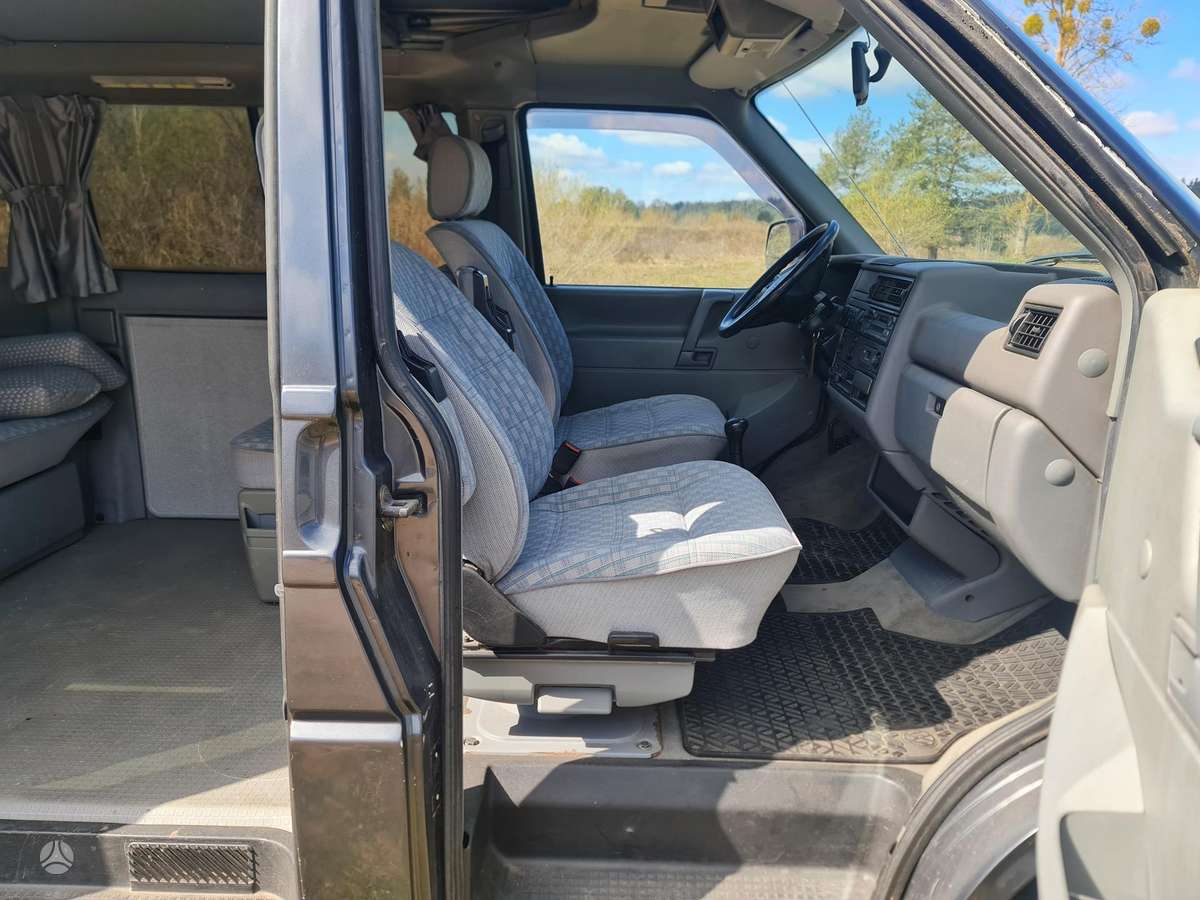 Volkswagen Multivan, 2.4 l., mpv / minivan