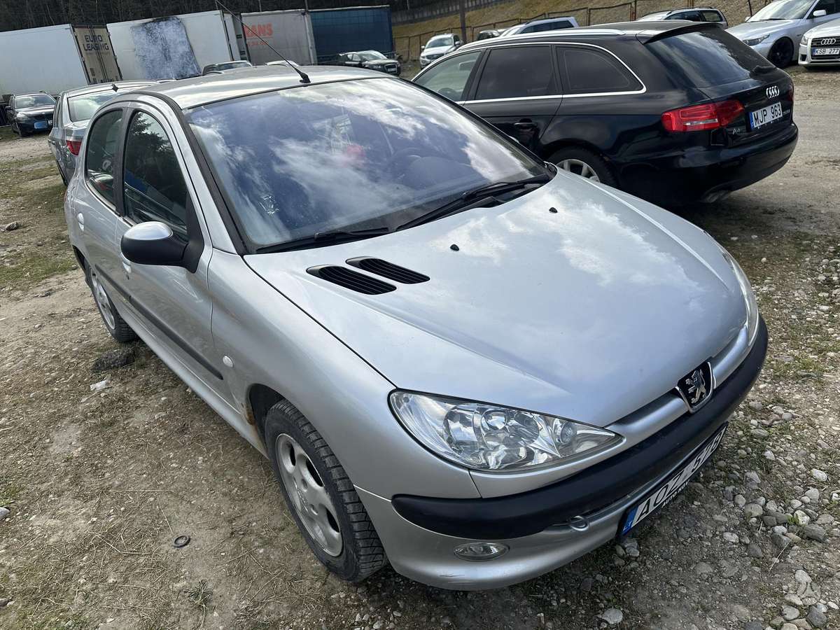 Peugeot 206, 1.4 l., Хэтчбек