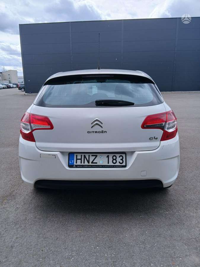 Citroen C4, 1.6 l., hatchback
