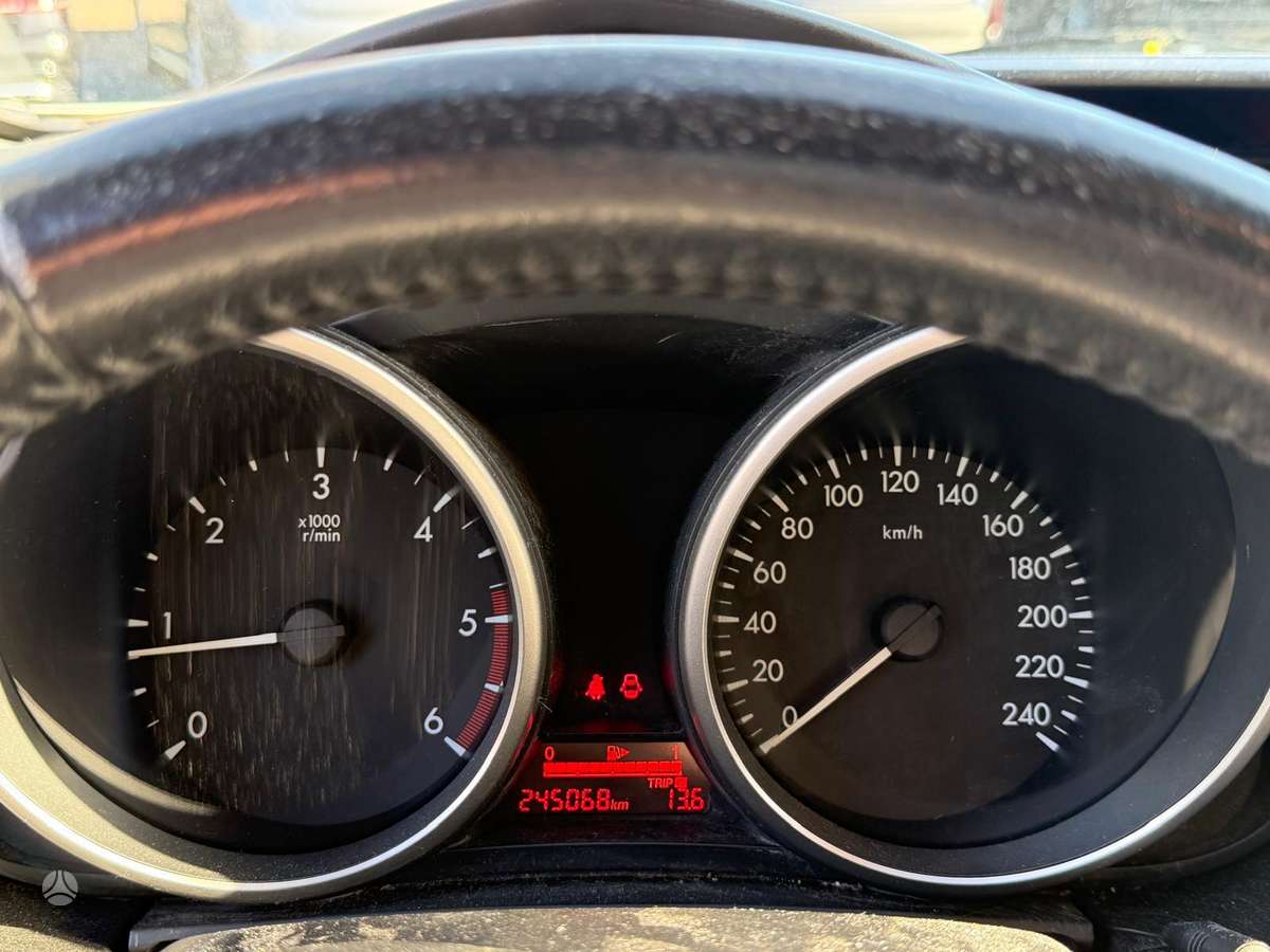 Mazda 5, 1.6 l., mpv / minivan