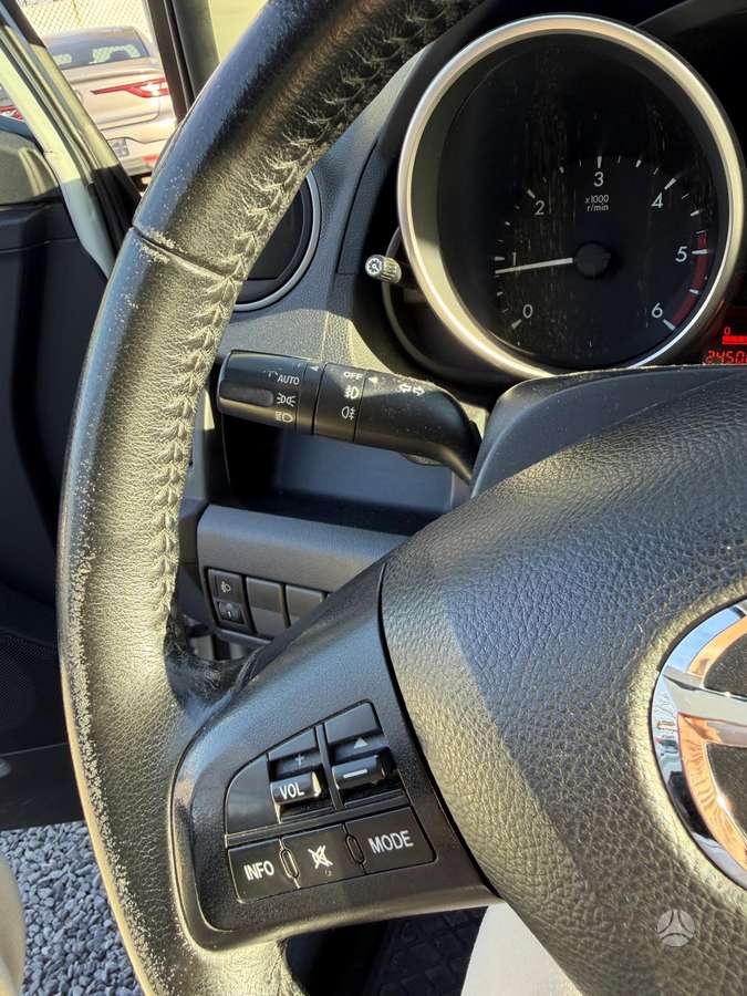 Mazda 5, 1.6 l., mpv / minivan