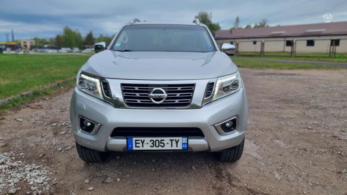Nissan Navara, 2.3 l., Пикап