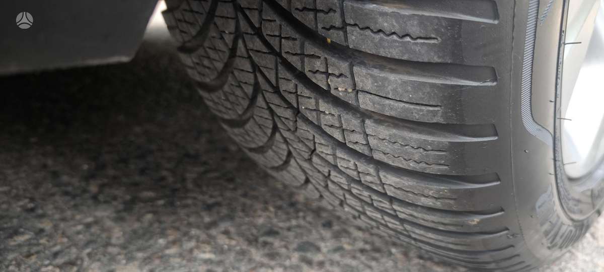 BMW X1, 2.0 l., Внедорожник / Кроссовер
