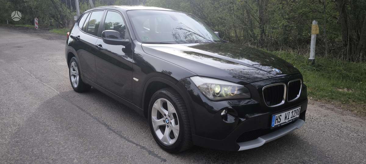 BMW X1, 2.0 l., Внедорожник / Кроссовер