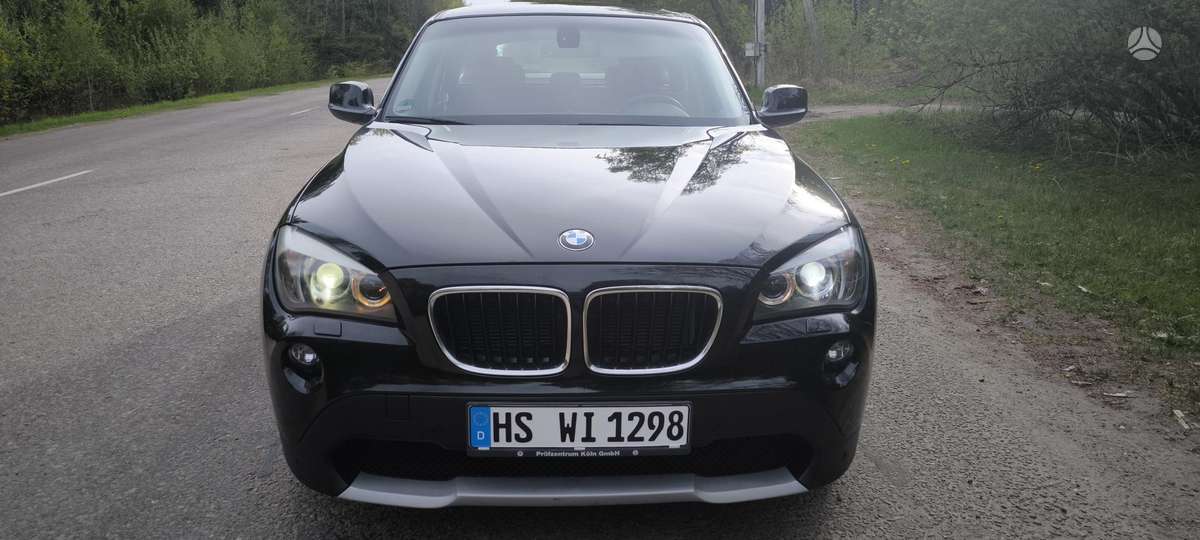 BMW X1, 2.0 l., Внедорожник / Кроссовер