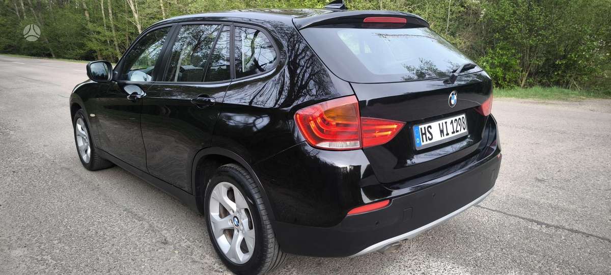 BMW X1, 2.0 l., Внедорожник / Кроссовер