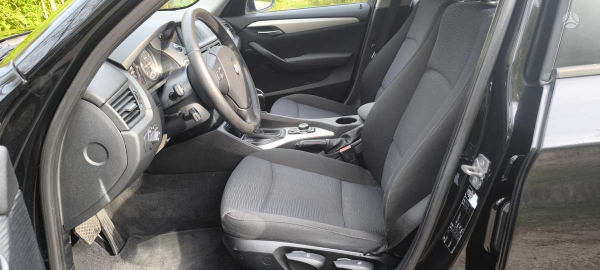 BMW X1, 2.0 l., Внедорожник / Кроссовер