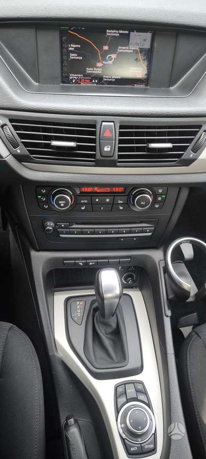 BMW X1, 2.0 l., Внедорожник / Кроссовер