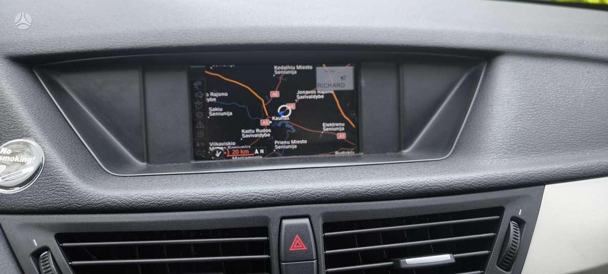BMW X1, 2.0 l., Внедорожник / Кроссовер