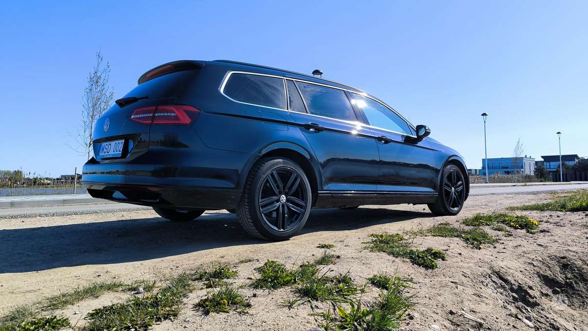 Volkswagen Passat - 9