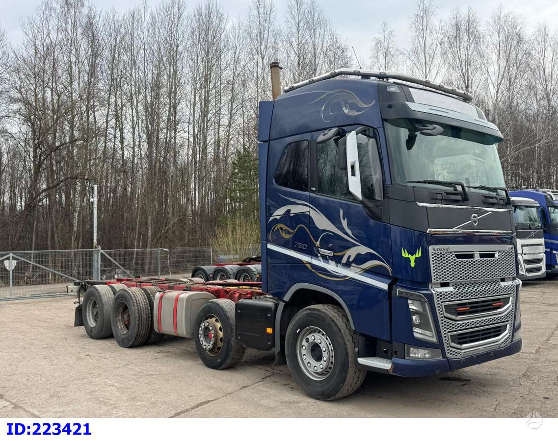 Volvo FH16 750HP 8x4, шасси