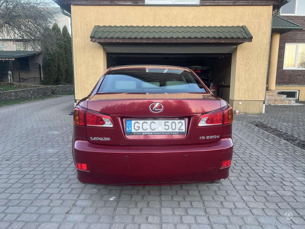 Lexus IS 220, 2.2 l., Седан