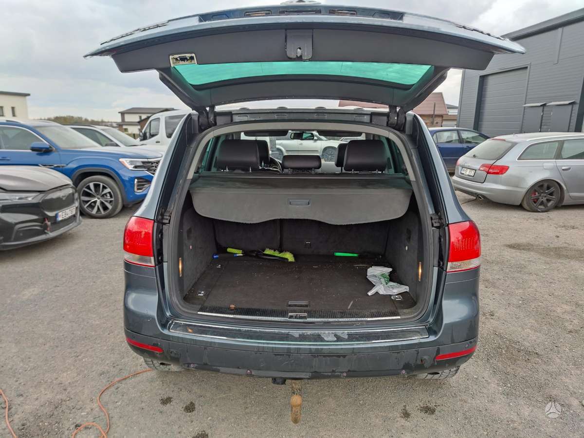 Volkswagen Touareg - 10