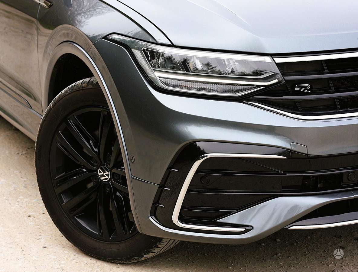 Volkswagen Tiguan - 8