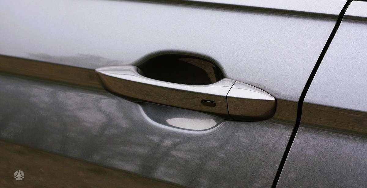 Volkswagen Tiguan - 10
