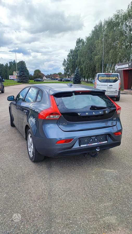 Volvo V40, 1.6 l., Хэтчбек