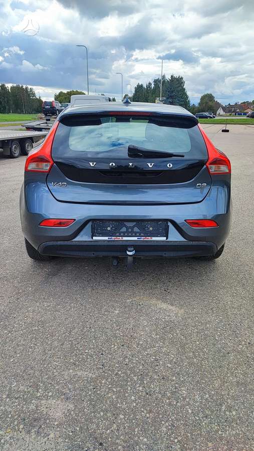 Volvo V40, 1.6 l., Хэтчбек
