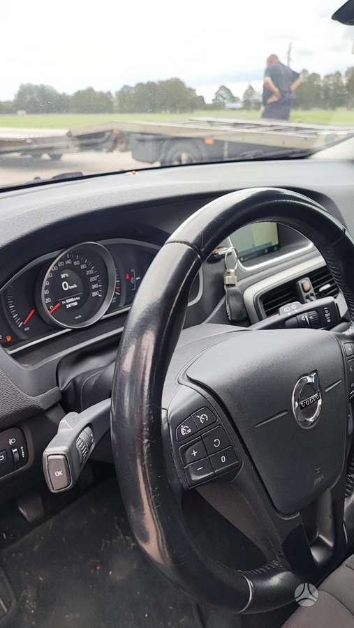 Volvo V40, 2.0 l., Хэтчбек