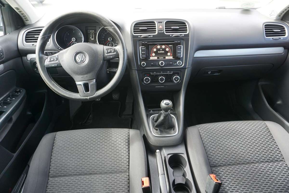 Volkswagen Golf, 1.6 l., Универсал