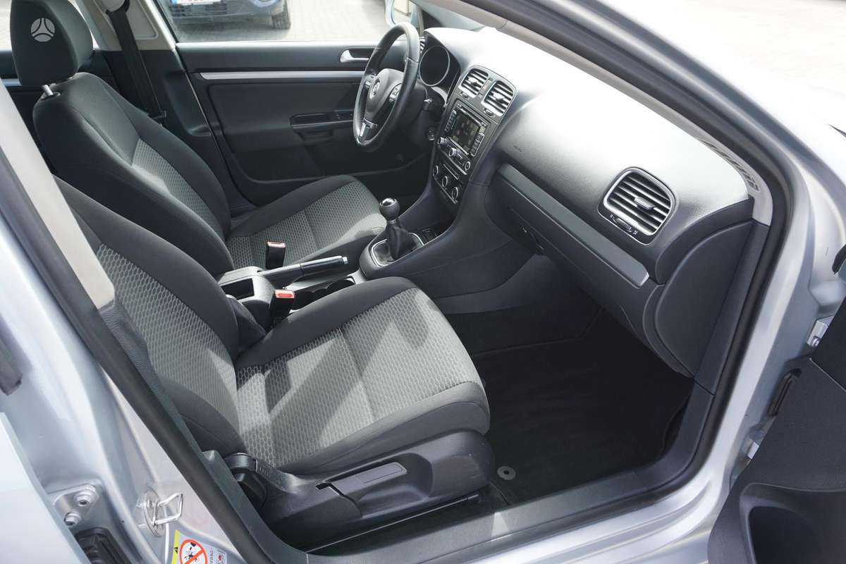 Volkswagen Golf, 1.6 l., Универсал