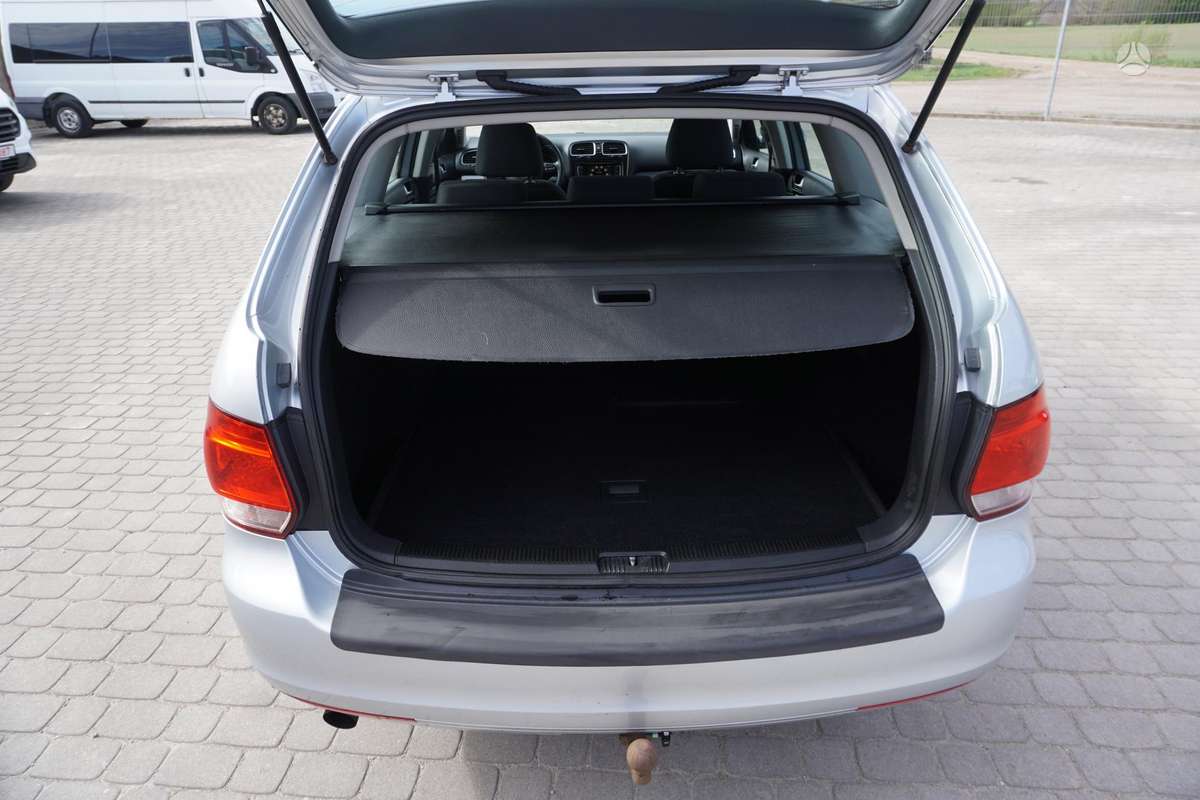 Volkswagen Golf, 1.6 l., Универсал