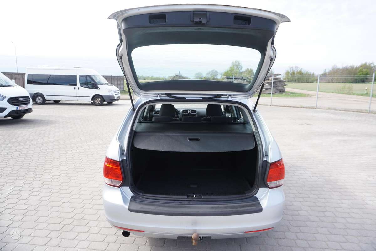 Volkswagen Golf, 1.6 l., Универсал