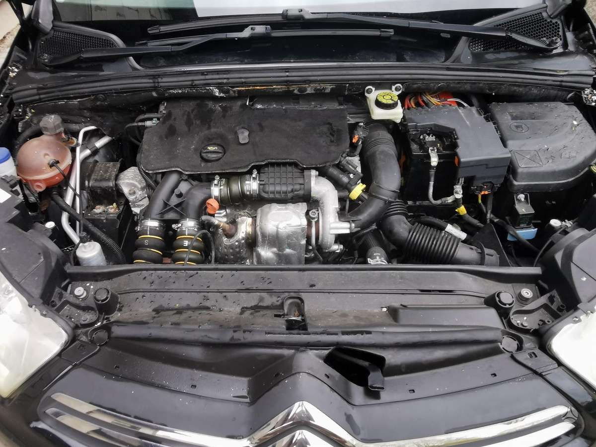Citroen C4, 1.6 l., hatchback