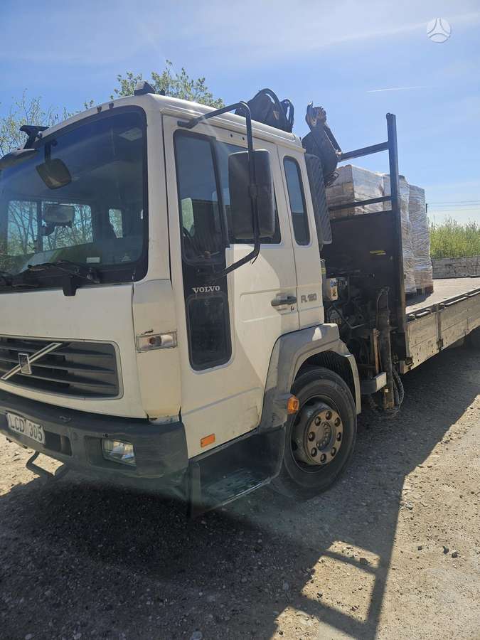 Volvo Volvo FL6  14, su kranu