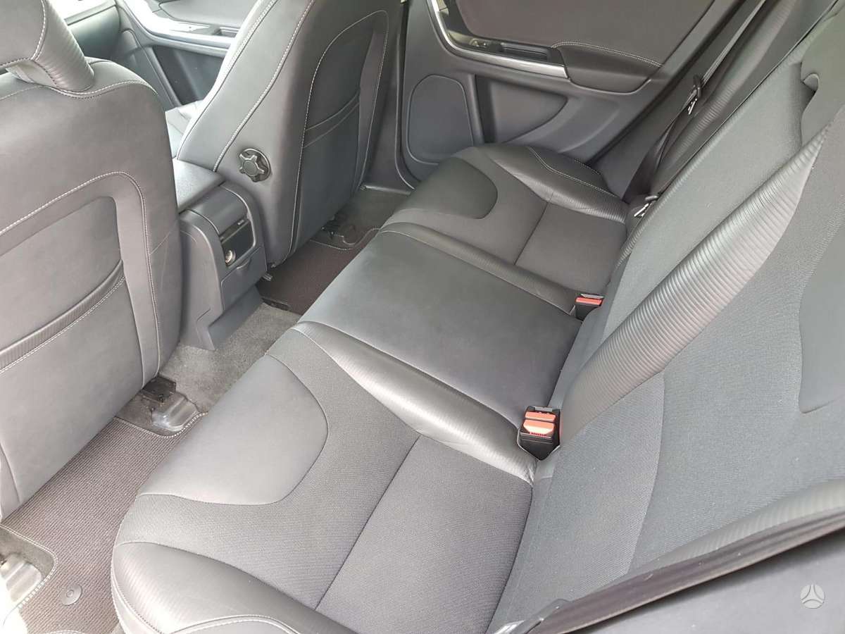 Volvo V60, 2.0 l., Универсал