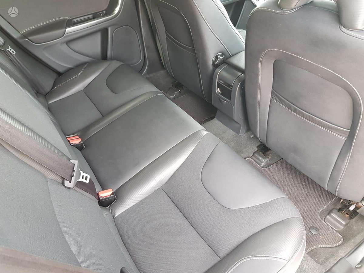 Volvo V60, 2.0 l., Универсал