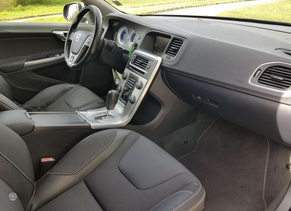 Volvo V60, 2.0 l., Универсал